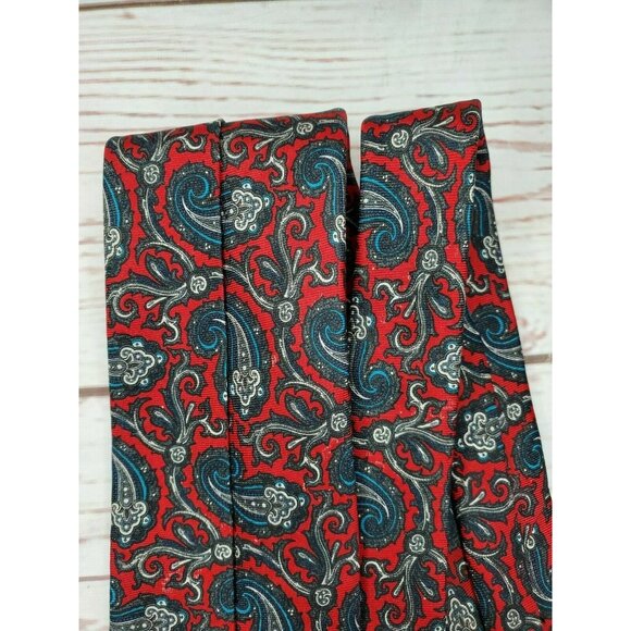 John Clarendon Multicolored Paisley 100% Silk Tie - Made in the USA - Picture 7 of 11